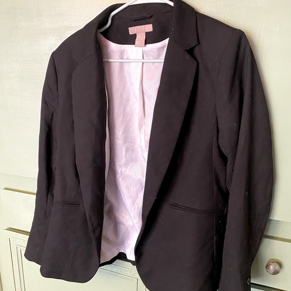 H&M Sleek Black Women’s Blazer size 16!